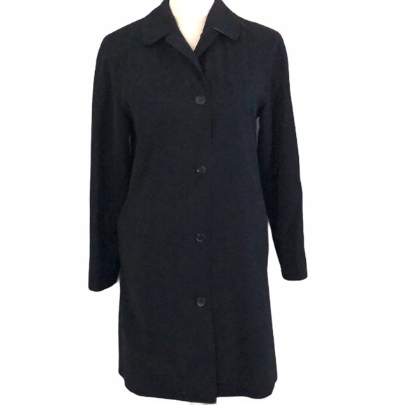 Burberry Jackets & Blazers - Burberry trench coat—flawed button
